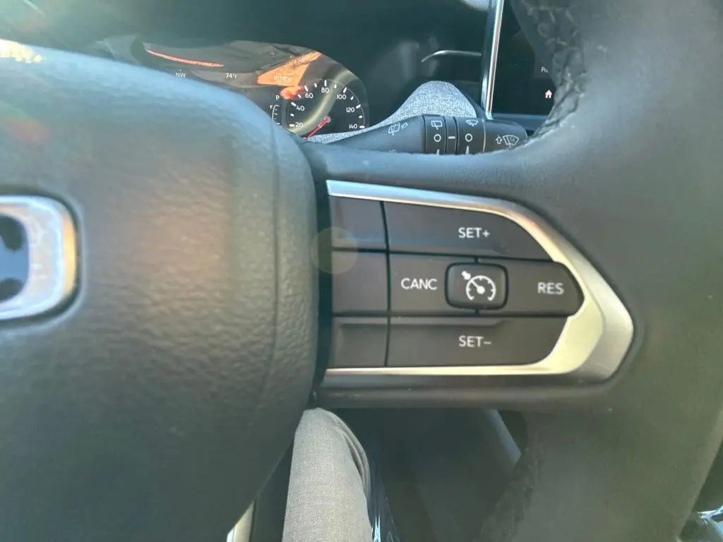 2024 Jeep Compass - $18,700