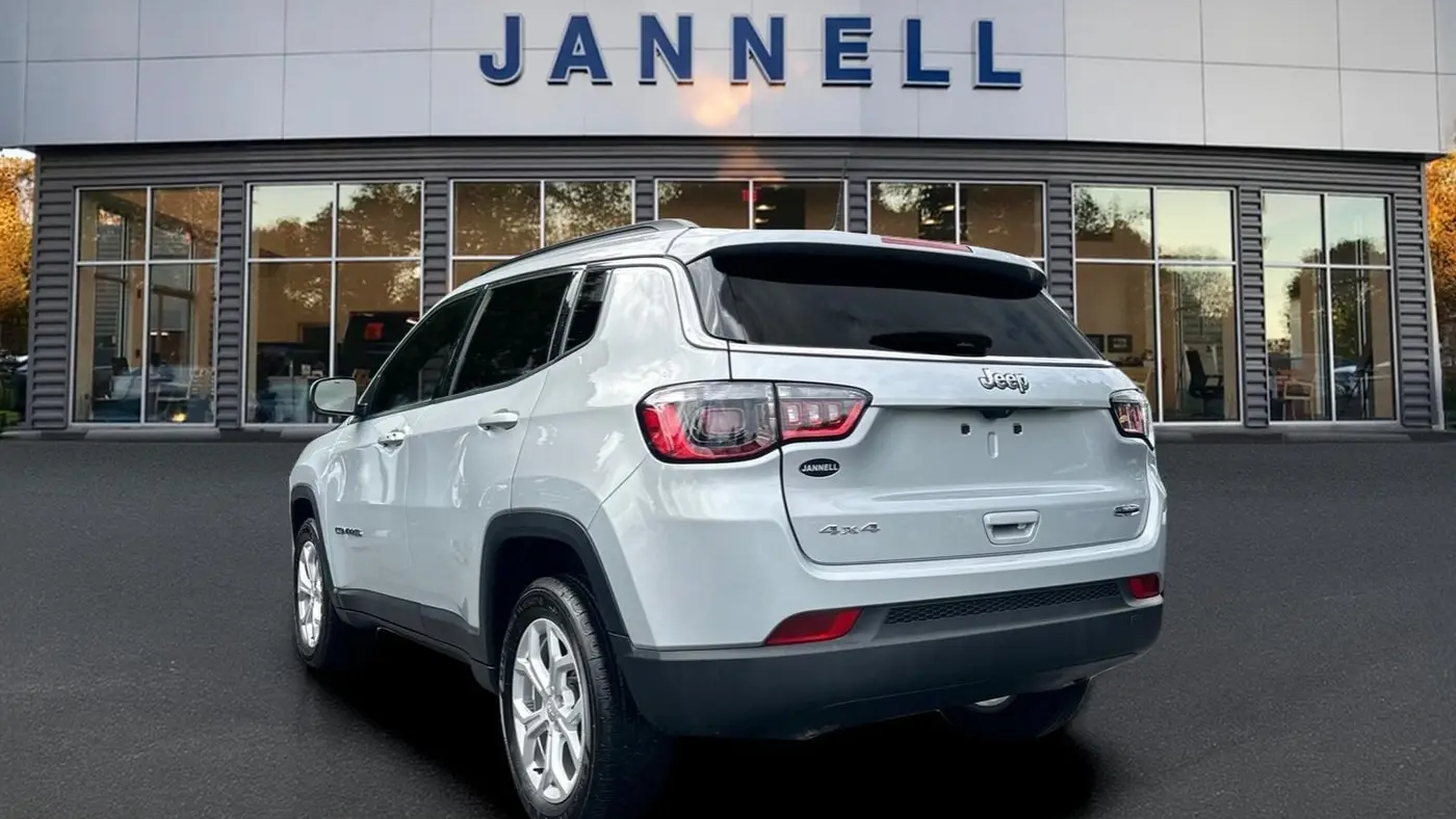 2024 Jeep Compass Latitude