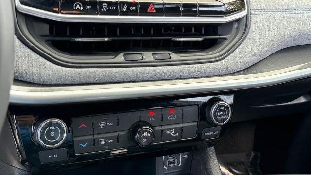 2024 Jeep Compass Altitude