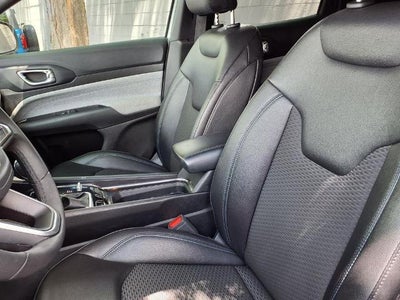 Photo of a 2025 Jeep Compass 4X4 Latitude 4DR SUV for sale