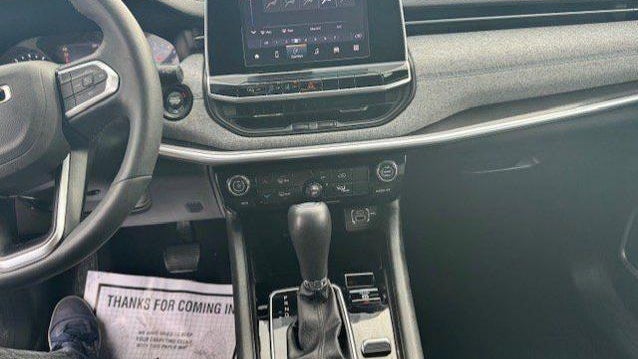 2025 Jeep Compass Latitude