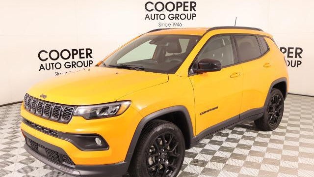 2026 Jeep Compass Latitude Altitude