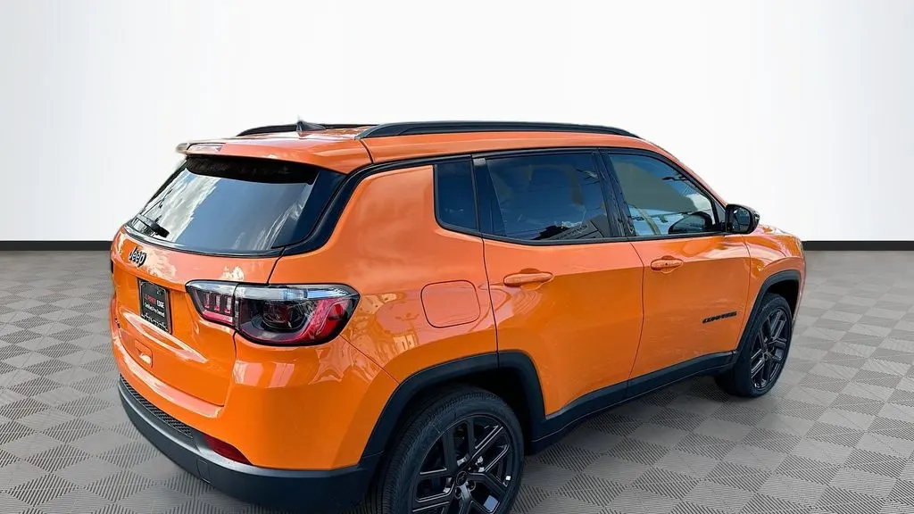 2026 Jeep Compass Latitude Altitude