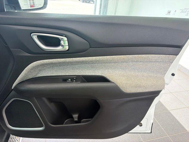 2024 Jeep Compass - $17,900