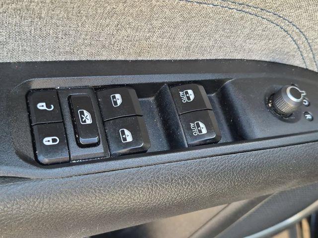 2024 Jeep Compass - $17,700