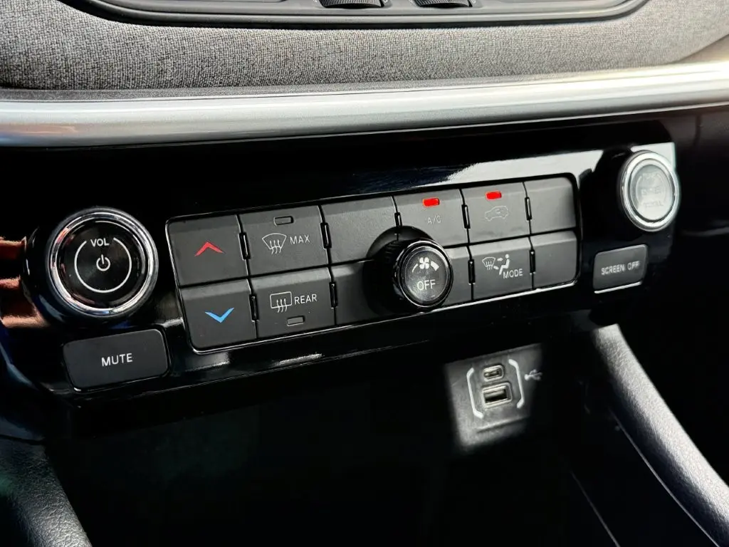 2024 Jeep Compass - $19,000