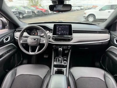Photo of a 2025 Jeep Compass 4X4 Latitude 4DR SUV for sale