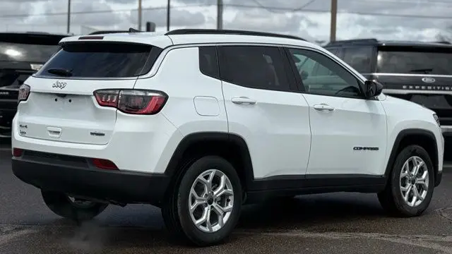 2025 Jeep Compass Latitude