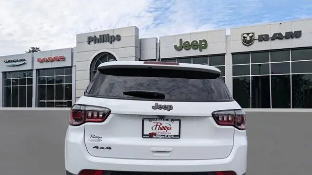 2026 Jeep Compass Latitude Altitude