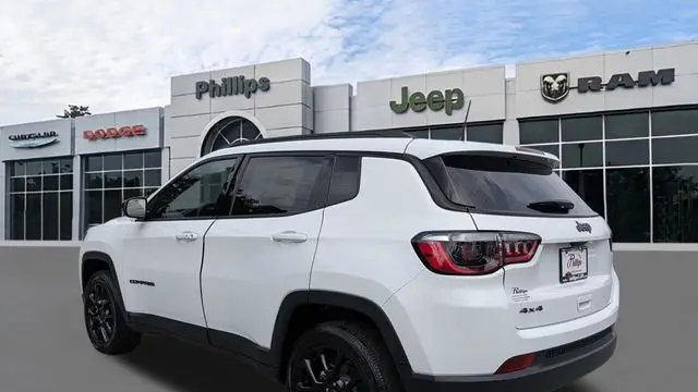 2026 Jeep Compass Latitude Altitude