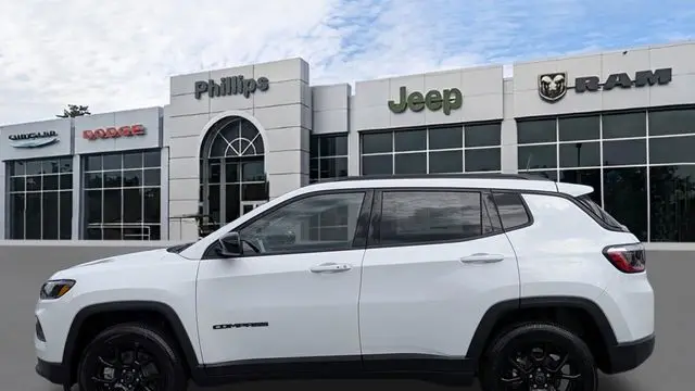 2026 Jeep Compass Latitude Altitude
