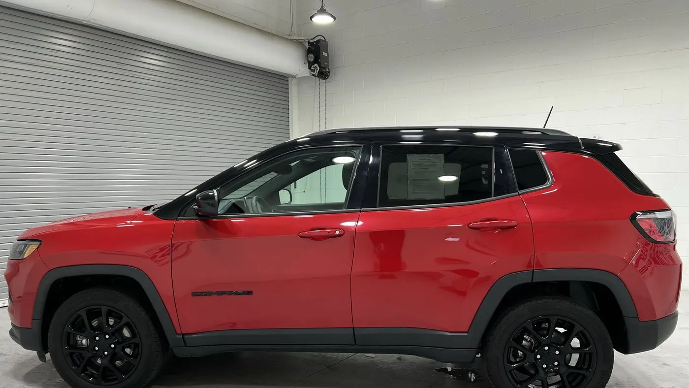 2023 Jeep Compass Altitude