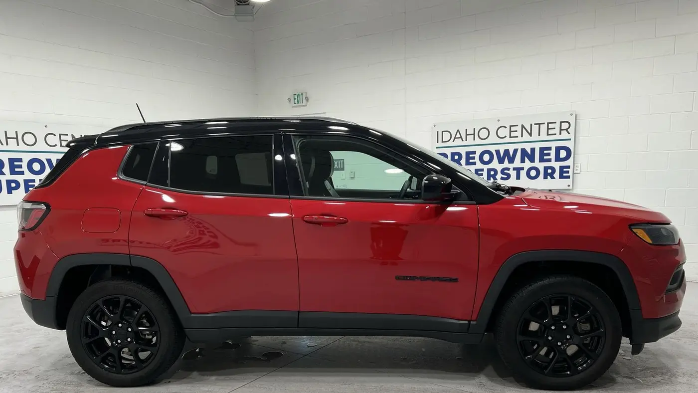2023 Jeep Compass Altitude