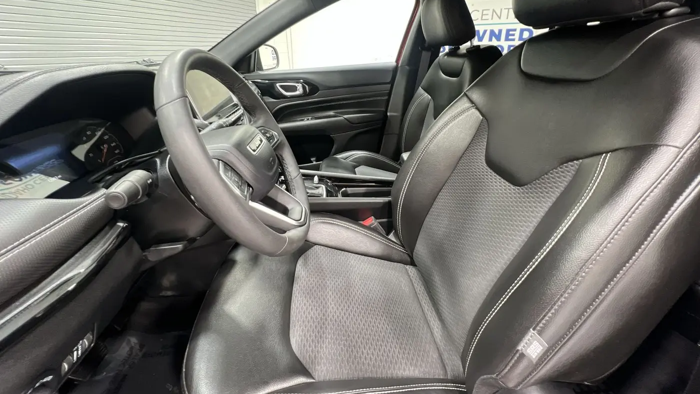 2023 Jeep Compass Altitude
