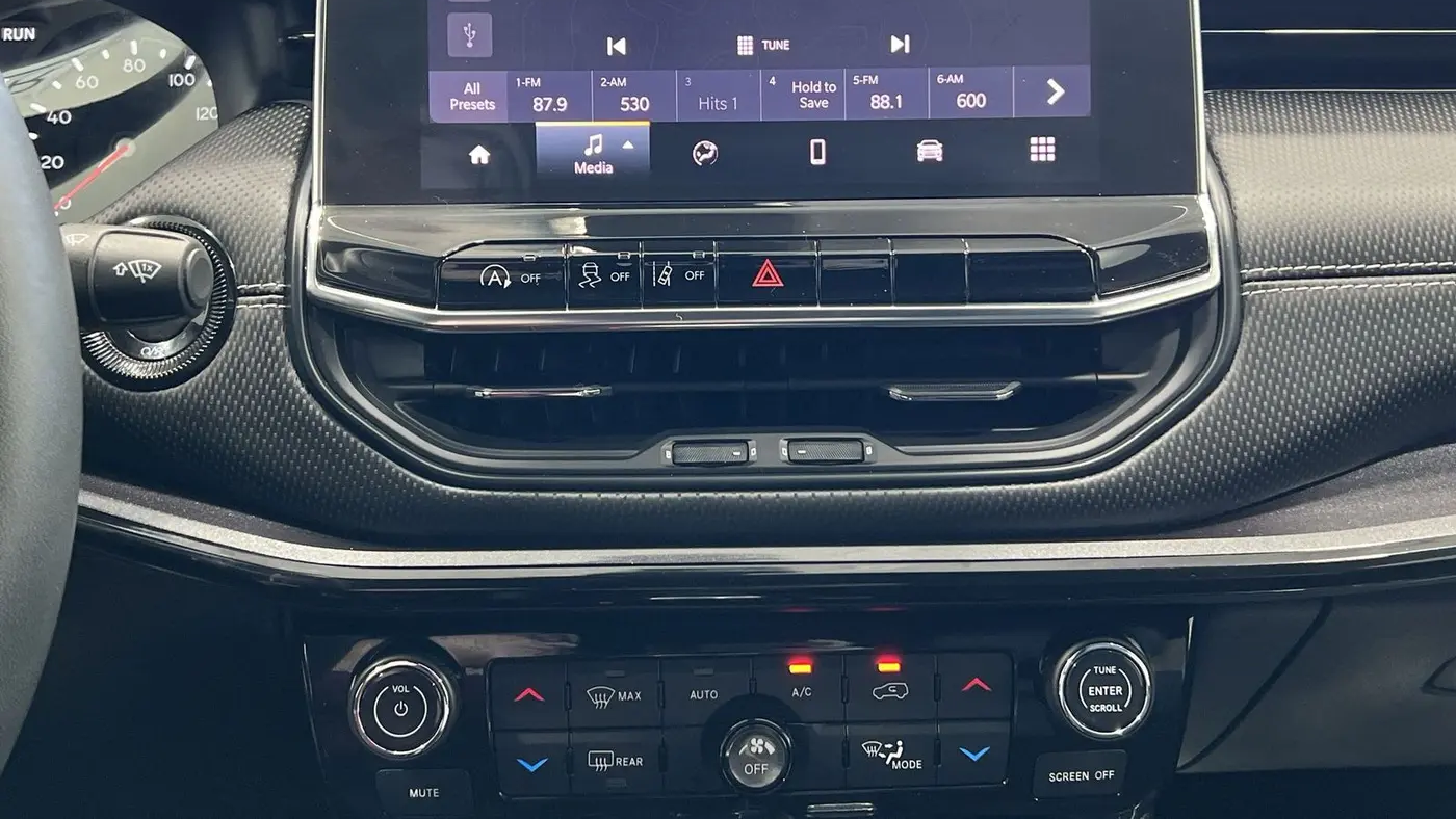 2023 Jeep Compass Altitude