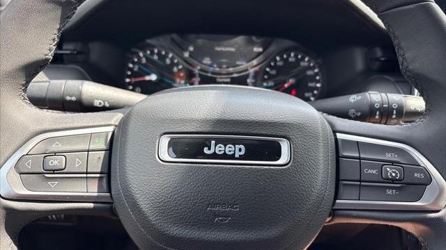 2023 Jeep Compass Altitude