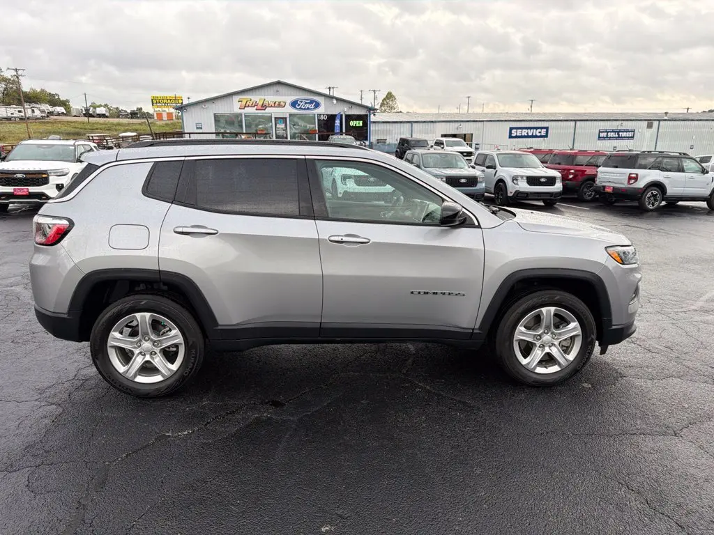2023 Jeep Compass - $20,979