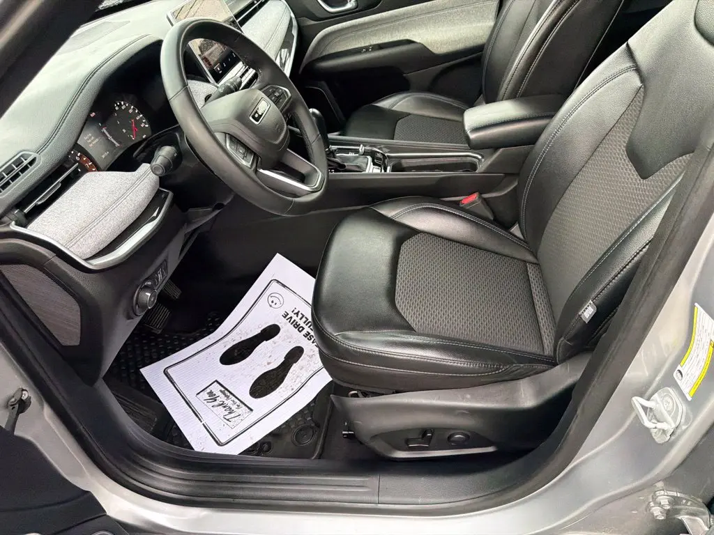 2023 Jeep Compass - $20,979