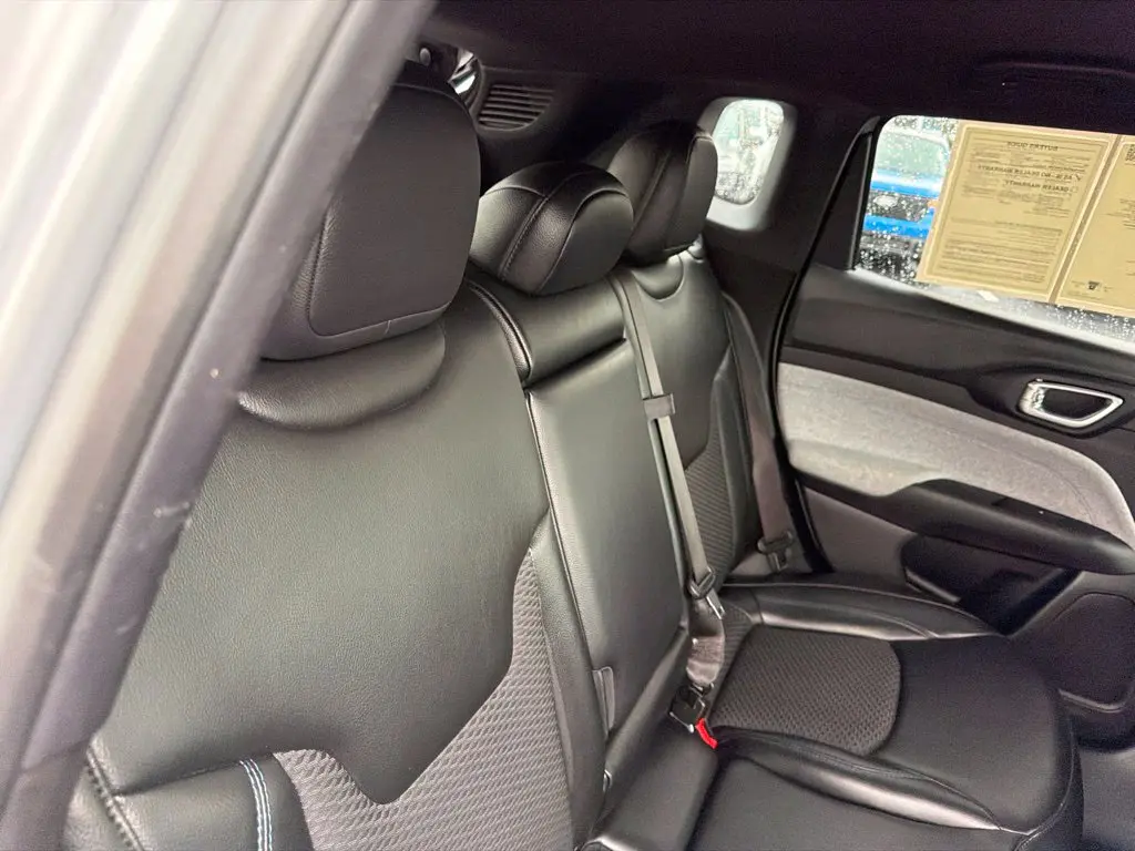 2023 Jeep Compass - $20,979