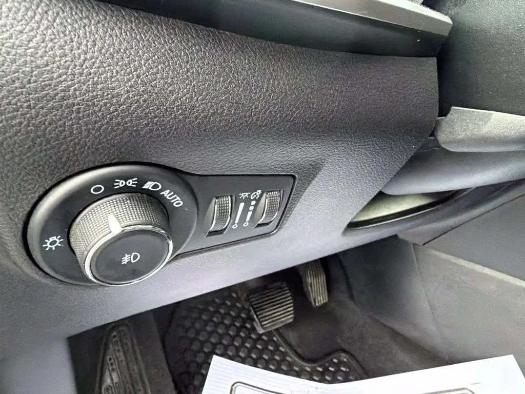 2023 Jeep Compass - $20,979