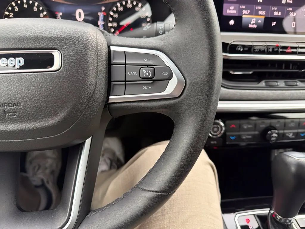 2023 Jeep Compass - $20,979
