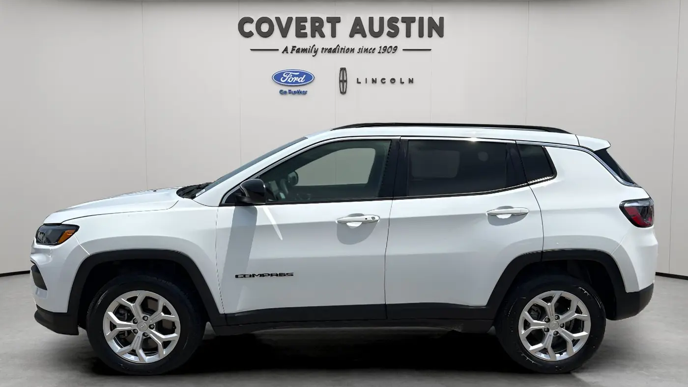 2024 Jeep Compass Altitude