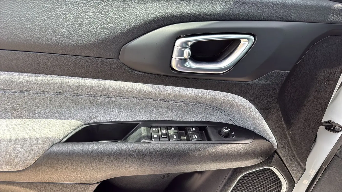 2024 Jeep Compass Altitude