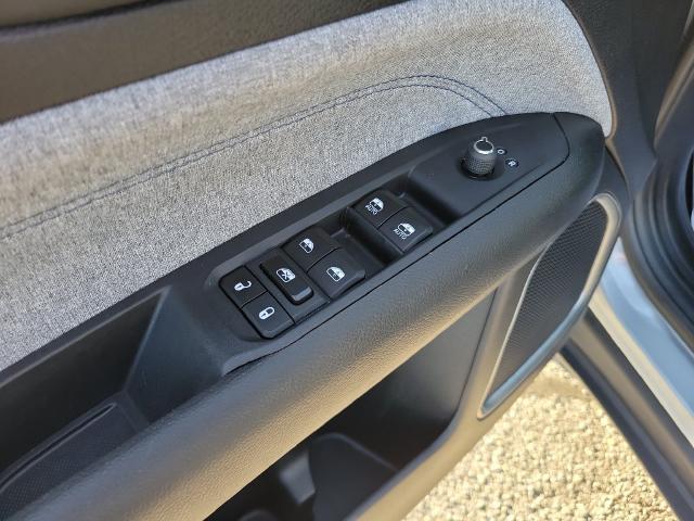 2024 Jeep Compass - $18,700