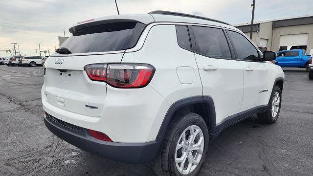 2024 Jeep Compass Altitude