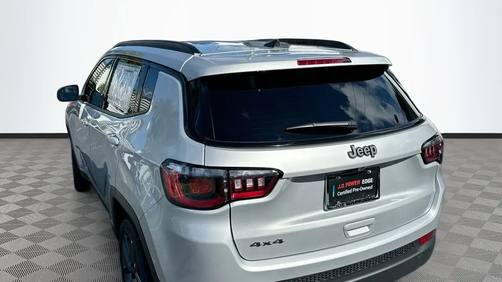 2026 Jeep Compass Latitude Altitude