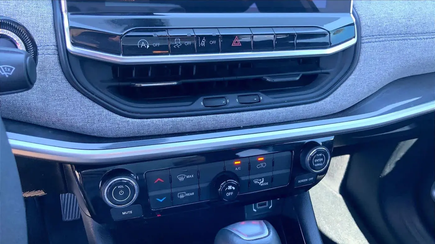 2023 Jeep Compass Latitude