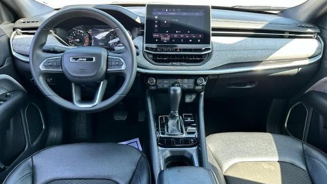 2024 Jeep Compass Altitude