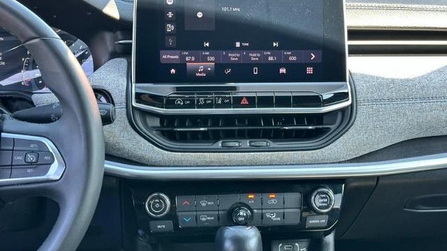 2024 Jeep Compass Altitude