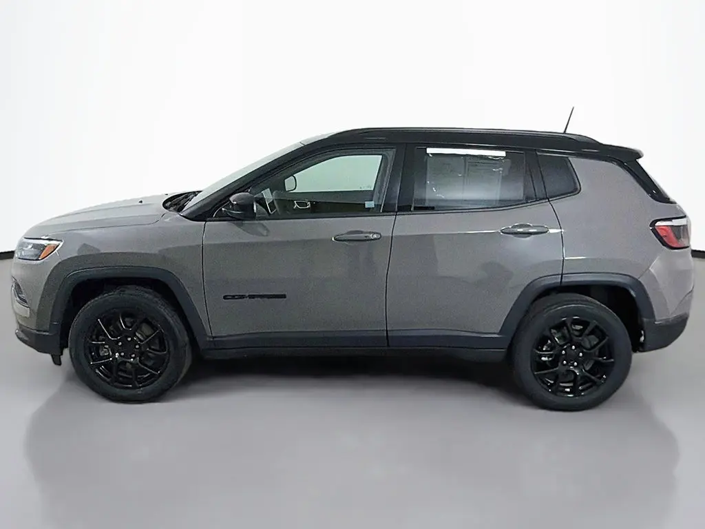 2023 Jeep Compass - $20,199