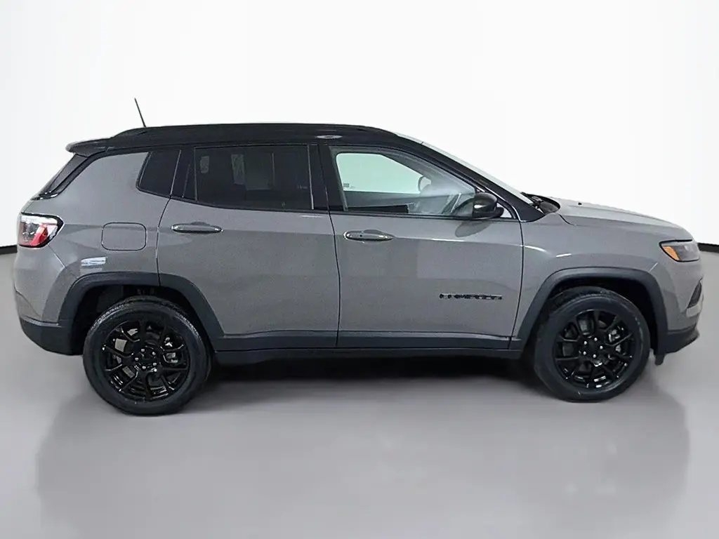 2023 Jeep Compass - $20,199