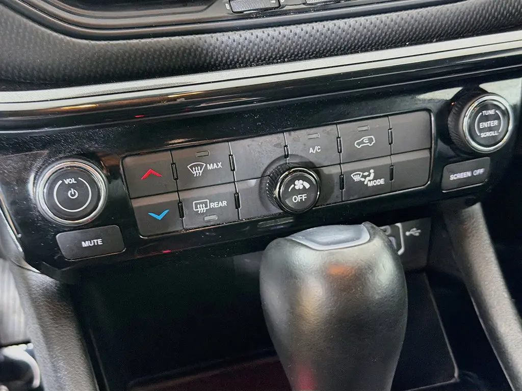 2023 Jeep Compass - $20,199
