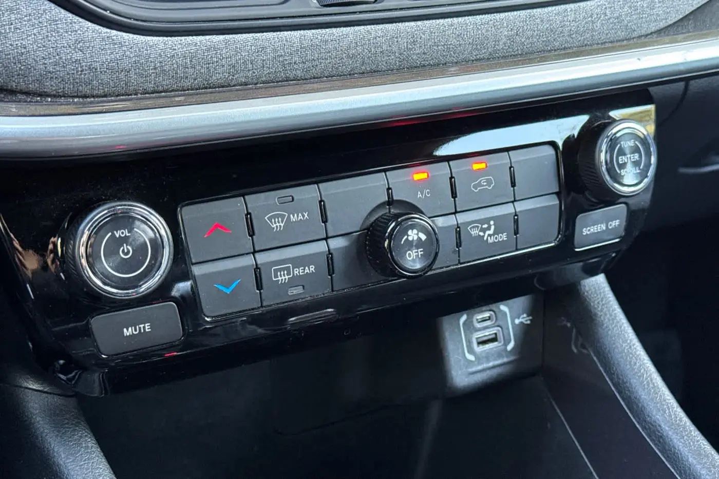 2024 Jeep Compass - $18,176