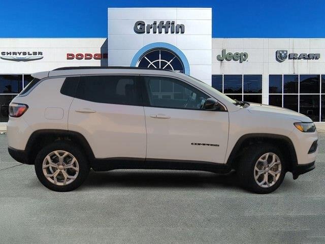 2024 Jeep Compass - $18,802