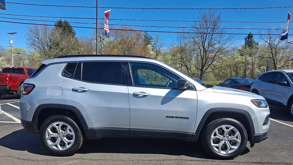 2024 Jeep Compass Latitude