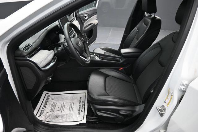 2024 Jeep Compass - $17,123
