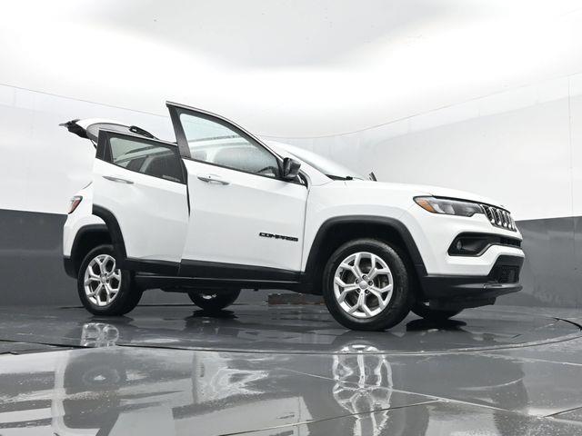 2024 Jeep Compass - $17,123