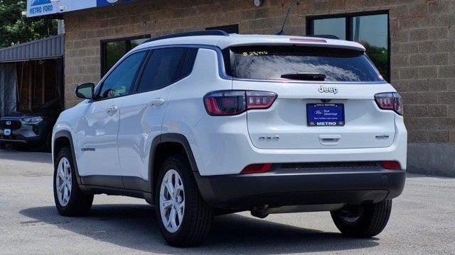 2024 Jeep Compass Altitude