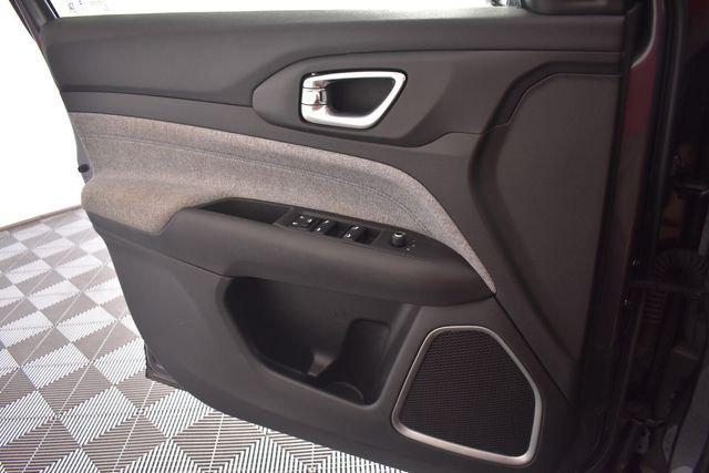 2024 Jeep Compass - $18,855
