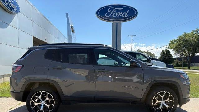 2024 Jeep Compass Altitude