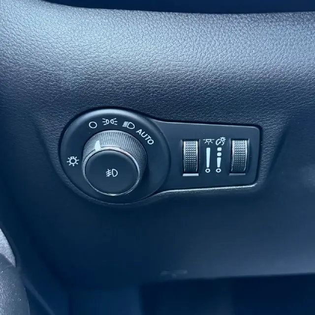2024 Jeep Compass - $16,556