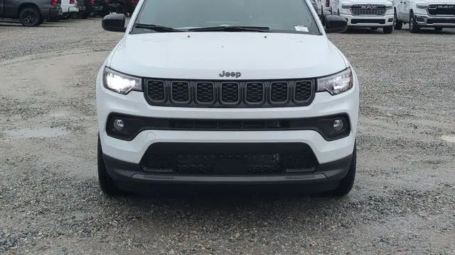 2026 Jeep Compass Latitude Altitude
