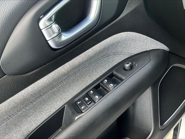 2024 Jeep Compass - $16,903