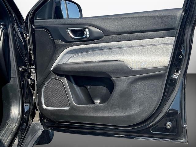 2024 Jeep Compass - $16,998
