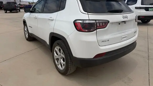 2024 Jeep Compass Latitude