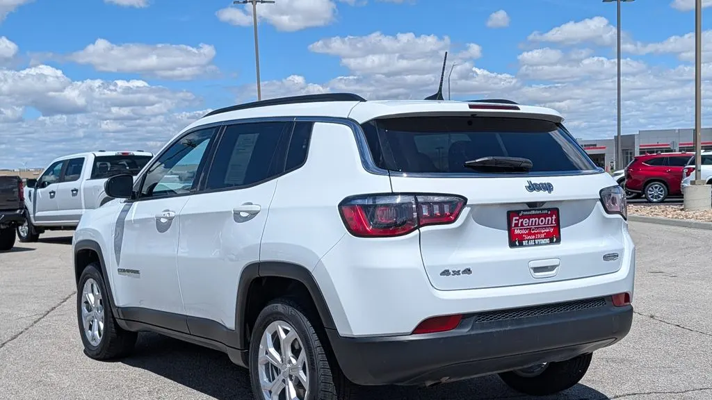 2024 Jeep Compass Latitude